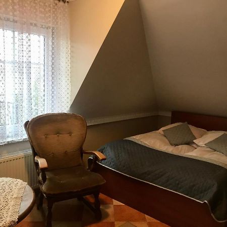 Dworek Biala Dama Nieborów Kültér fotó